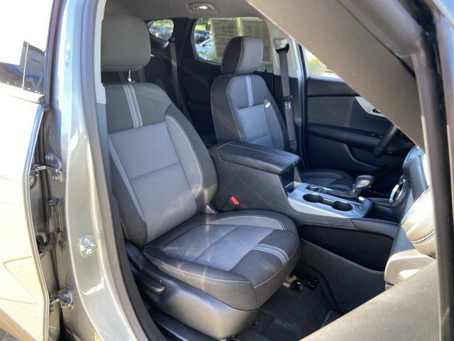 Used 2025 Chevrolet Blazer LT FWD image 20