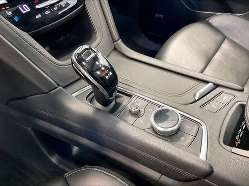 Used 2020 Cadillac XT6 Premium Luxury AWD/4WD image 19