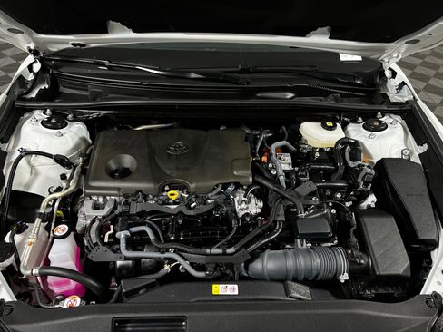 Certified 2025 Toyota Camry LE image 9