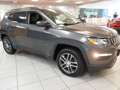 Used 2018 Jeep Compass Latitude w/ Popular Equipment Group AWD/4WD image 13