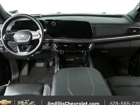 Used 2025 Chevrolet Tahoe LT image 19