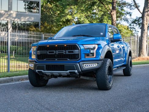 Used 2020 Ford F150 Raptor w/ Equipment Group 802A Luxury AWD/4WD image 2