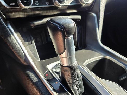 Used 2018 Honda Accord Sport image 31