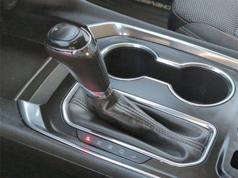 Used 2018 Chevrolet Traverse LT image 15