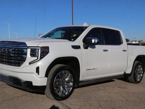 Used 2023 GMC Sierra 1500 Denali w/ Denali Reserve Package image 3