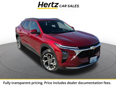 Used 2025 Chevrolet Trax LT w/ LT Convenience Package FWD image 1