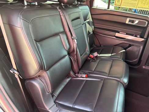 Used 2024 Ford Explorer XLT w/ Equipment Group 202A AWD/4WD image 49