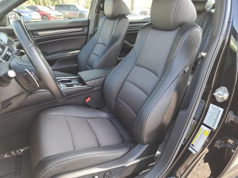 Used 2019 Honda Accord Sport image 14