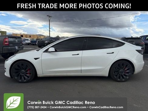 Used 2022 Tesla Model 3 Performance image 2