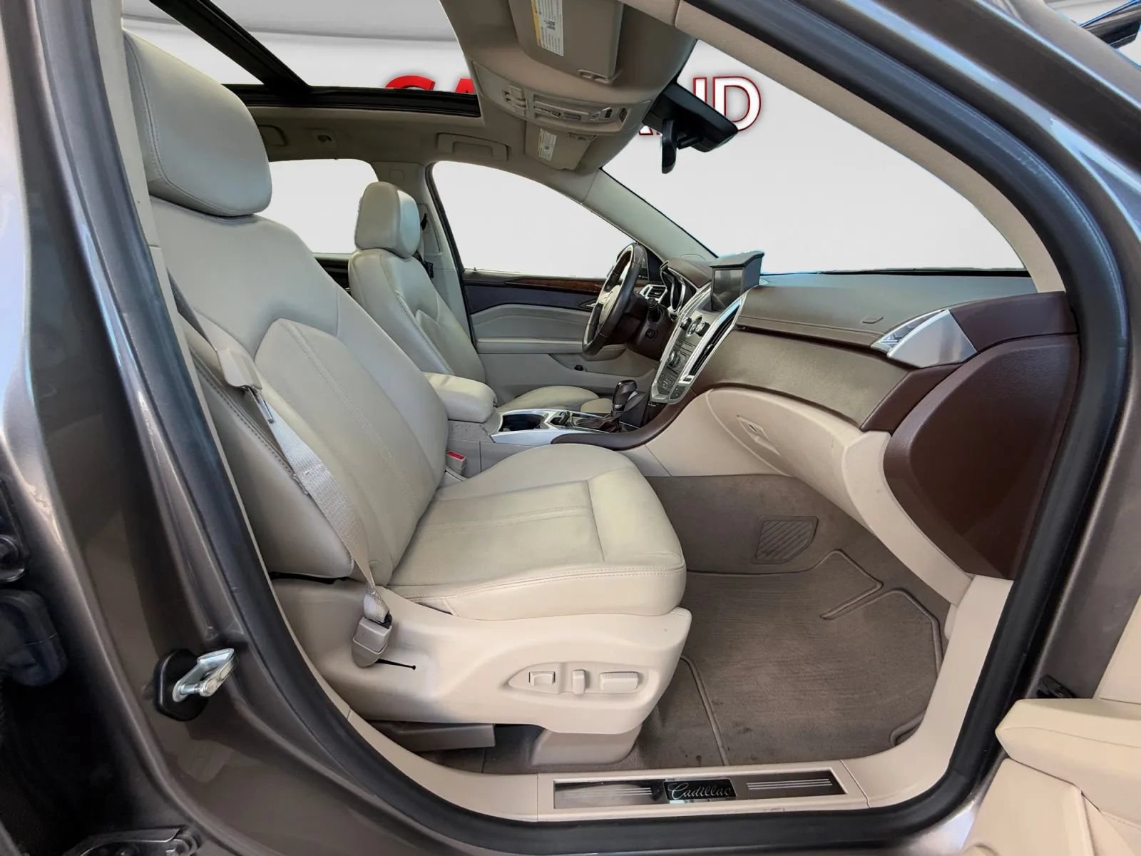 Used 2011 Cadillac SRX Luxury FWD image 24