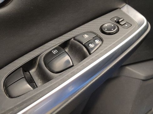 Used 2022 Nissan Sentra SR w/ Trunk Package FWD image 27