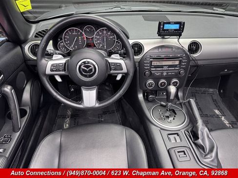 Used 2011 MAZDA MX-5 Miata Grand Touring w/ Premium Pkg RWD image 16