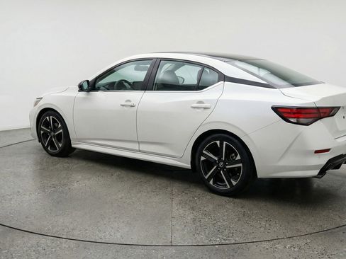 Used 2025 Nissan Sentra SV FWD image 6
