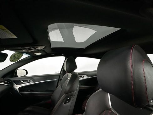 Used 2023 Genesis G70 2.0T w/ Sport Prestige Package image 21