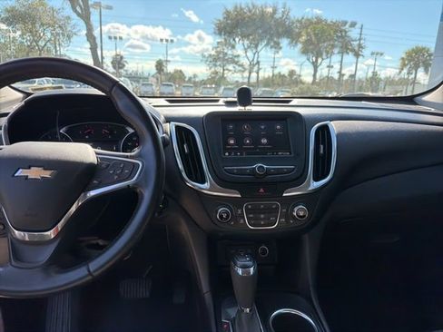 Used 2020 Chevrolet Equinox LT image 9