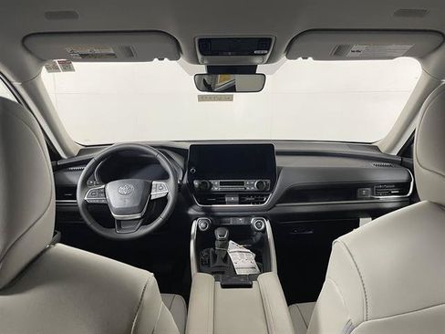 New 2026 Toyota Grand Highlander AWD image 12