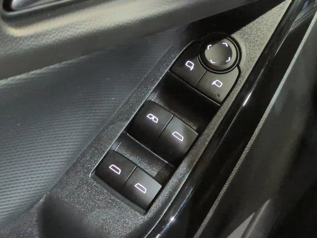 Used 2026 Chevrolet Equinox LT w/ Safety and Technology Package FWD image 21