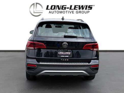 Certified 2022 Volkswagen Taos S image 5