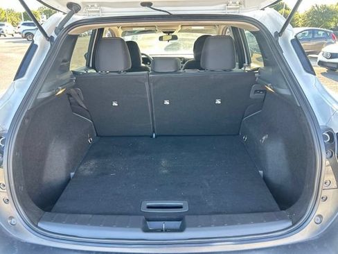Used 2025 Nissan Kicks SV FWD image 17