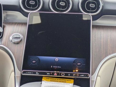 Used 2026 Mercedes-Benz GLC 300 image 12