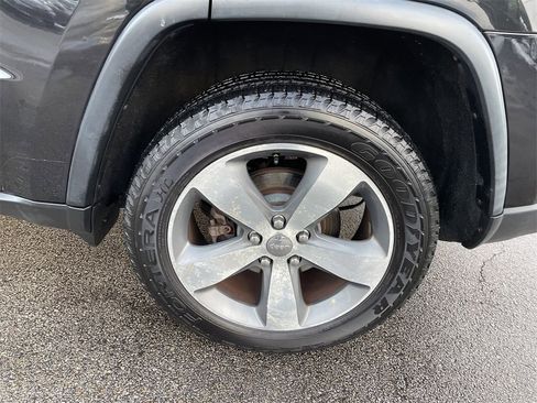 Used 2014 Jeep Grand Cherokee Limited image 10
