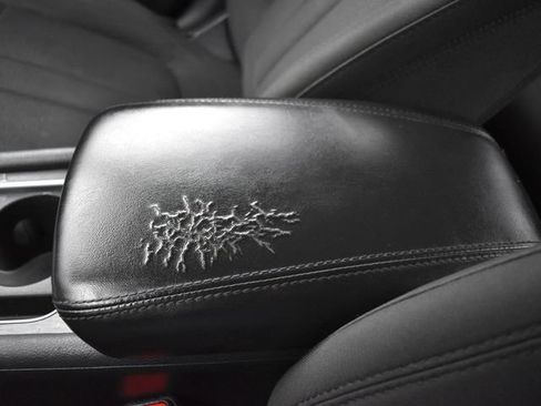 Used 2016 Chrysler 200 Limited FWD image 15