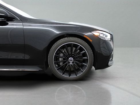 Used 2025 Mercedes-Benz S 580 4MATIC Sedan image 18