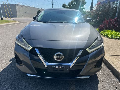 Used 2021 Nissan Maxima 3.5 SV w/ Floor Mat Group FWD image 9