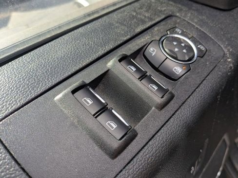 Used 2019 Ford F150 Lariat w/ Trailer Tow Package image 10