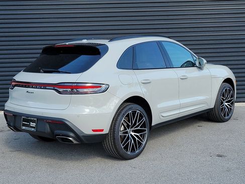 New 2026 Porsche Macan image 6