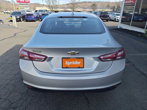Used 2022 Chevrolet Malibu LT image 5