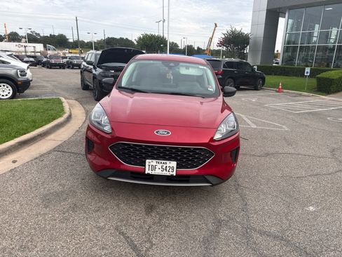 Used 2022 Ford Escape SE w/ Convenience Package FWD image 4