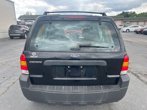 Used 2007 Ford Escape XLS AWD/4WD image 7