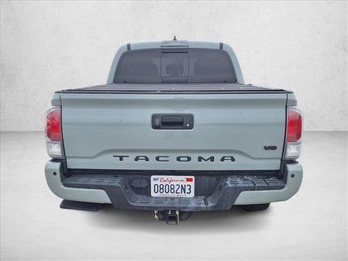 Used 2022 Toyota Tacoma TRD Sport image 6