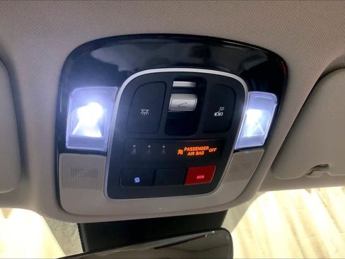 Used 2024 Hyundai Tucson Limited image 35