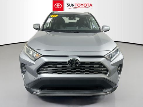 Used 2019 Toyota RAV4 Limited w/ Cold Weather Package FWD image 10