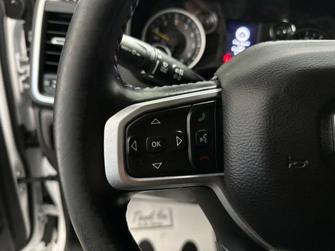 Used 2019 RAM 1500 Big Horn AWD/4WD image 18