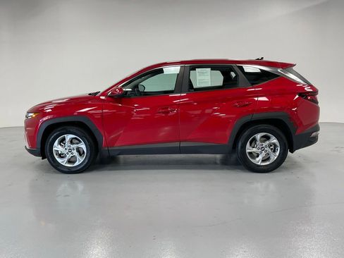Certified 2023 Hyundai Tucson SE image 2