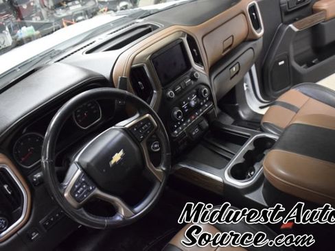 Used 2023 Chevrolet Silverado 2500 High Country w/ Z71 Off-Road Package AWD/4WD image 13