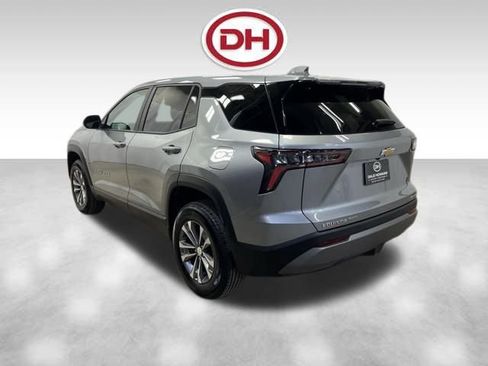 Used 2025 Chevrolet Equinox LT image 8