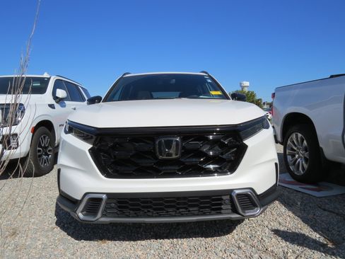 Used 2024 Honda CR-V Sport Touring image 10