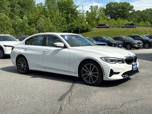 Used 2021 BMW 330i xDrive Sedan w/ Premium Package AWD/4WD image 2