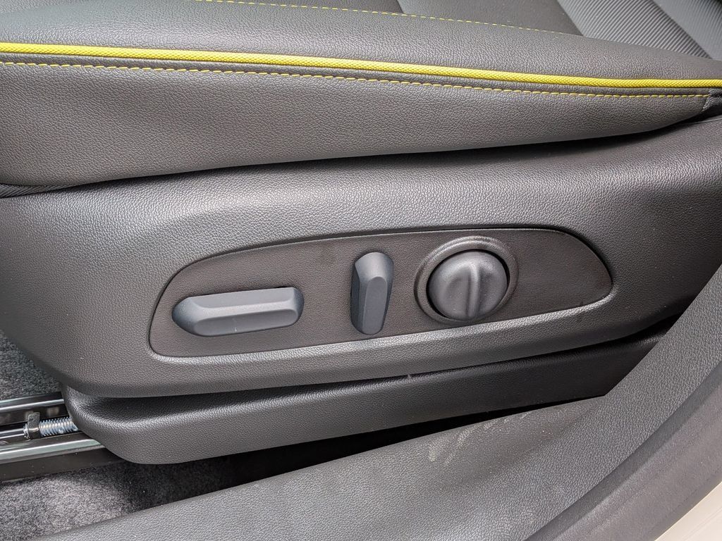 New 2026 Chevrolet TrailBlazer ACTIV w/ Convenience Package FWD image 17