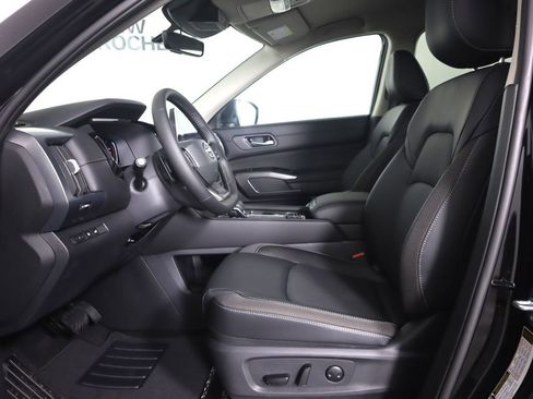 New 2026 Nissan Pathfinder SL AWD/4WD image 8