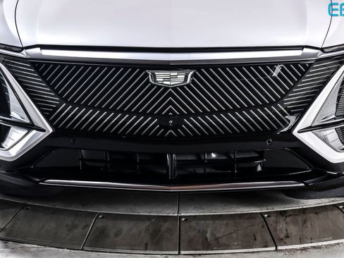 Used 2024 Cadillac Lyriq Luxury RWD image 9