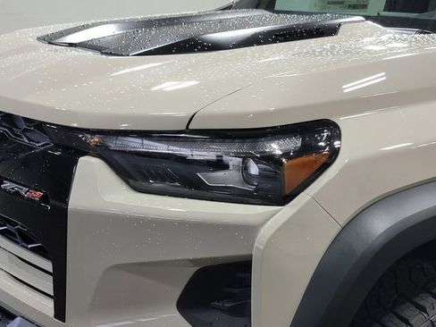 New 2026 Chevrolet Colorado ZR2 AWD/4WD image 9