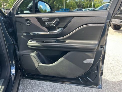 Used 2022 Lincoln Corsair Reserve w/ Equipment Group 201A image 27