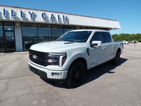 Used 2024 Ford F150 Platinum w/ Equipment Group 702A High AWD/4WD image 3