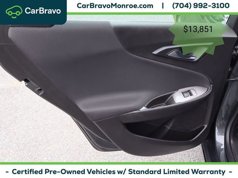 Certified 2017 Chevrolet Malibu LT FWD image 35