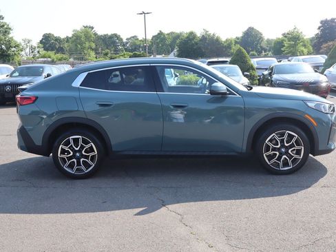 Used 2025 BMW X2 xDrive28i w/ Premium Package AWD/4WD image 4